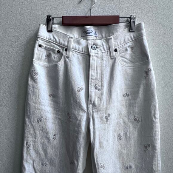 Abercrombie & Fitch the 90s Relaxed High Rise Jean Women's 25 Cream Embroidery - Picture 5 of 11